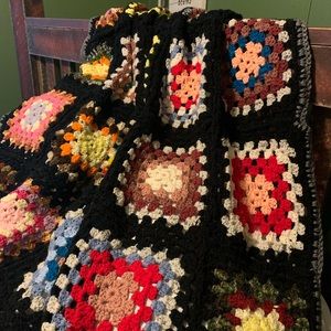 Vintage Handmade Granny Squares Afghan Cottage